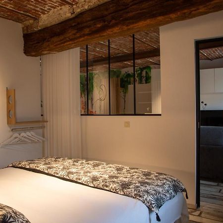 Le Relais De La Posterie Guest House Жамблу Екстериор снимка