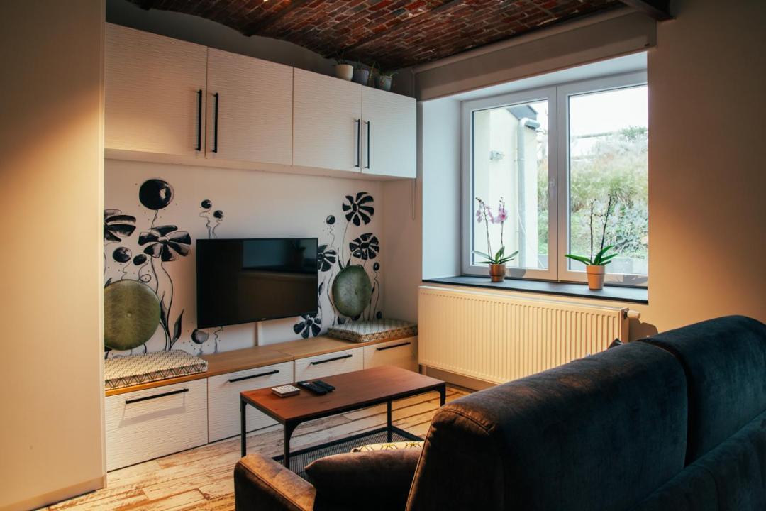 Le Relais De La Posterie Guest House Жамблу Екстериор снимка