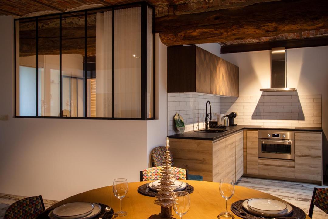 Le Relais De La Posterie Guest House Жамблу Екстериор снимка